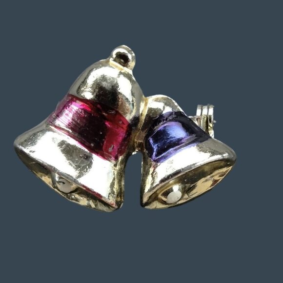 Christmas Bells Ringing Pin Brooch Vintage Holiday Jewelry - Picture 1 of 4